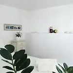 艾琳公寓 公寓 *